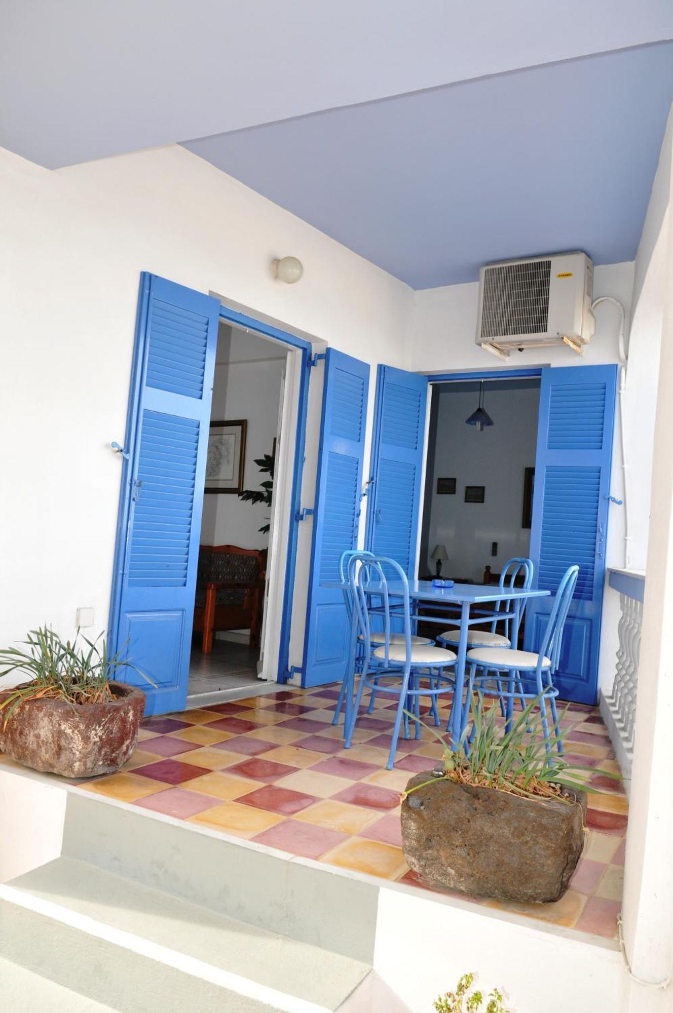 Katerina Kafieri Apartments Firostefani Exterior photo
